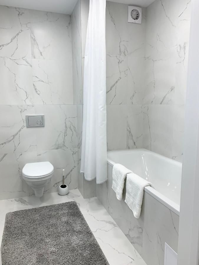 Апартаменты White apartments. Сenter. Брест-18